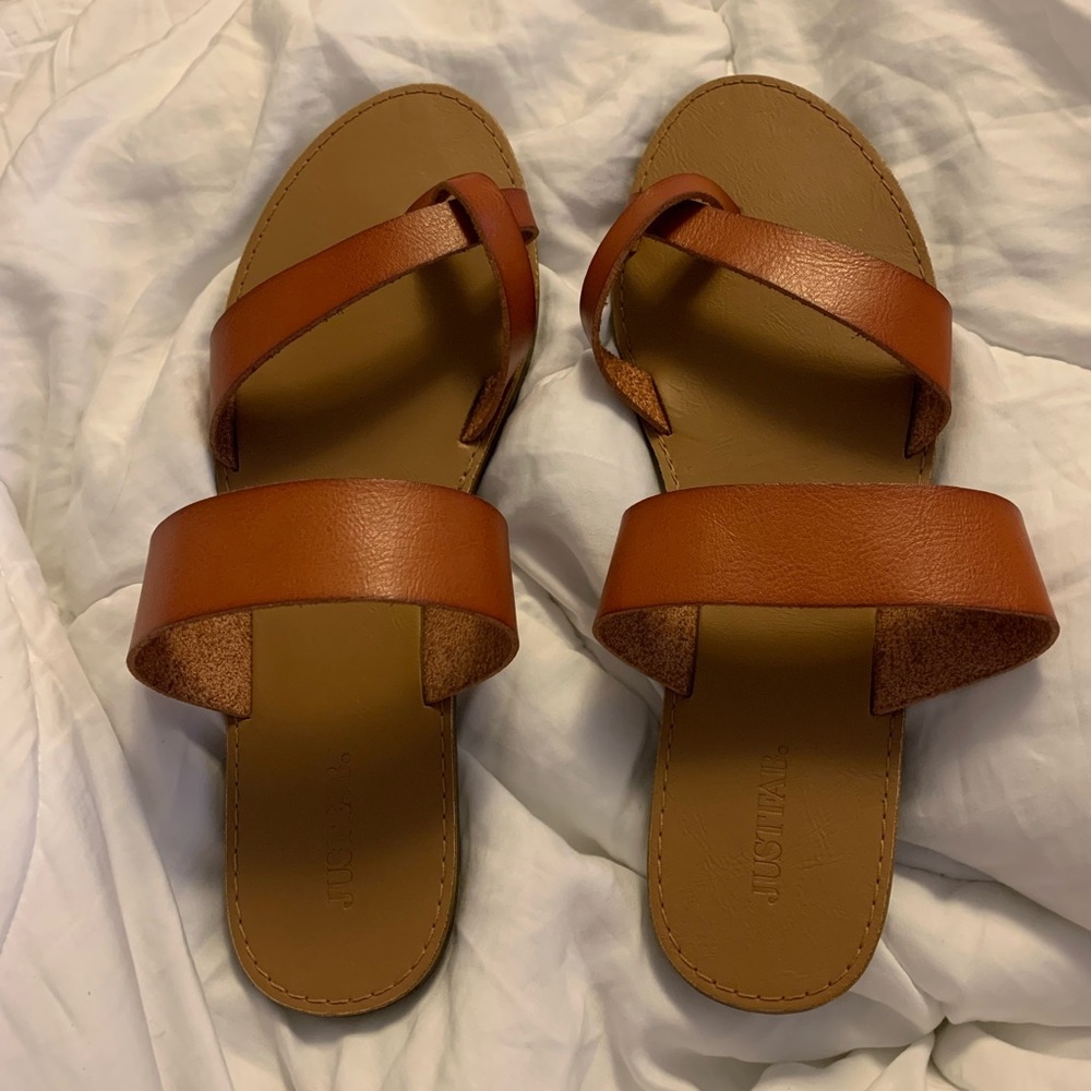 BRAND NEW cognac sandals
